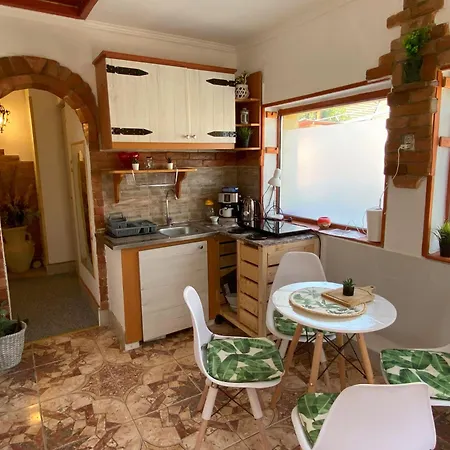 Amur Vendeghaz 2 Апартаменты Гардонь