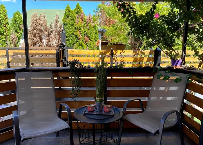 Amur Vendeghaz 2 Apartmán *